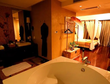 武汉硚口养生会所的黄昏恋：当爱情遇上八十岁